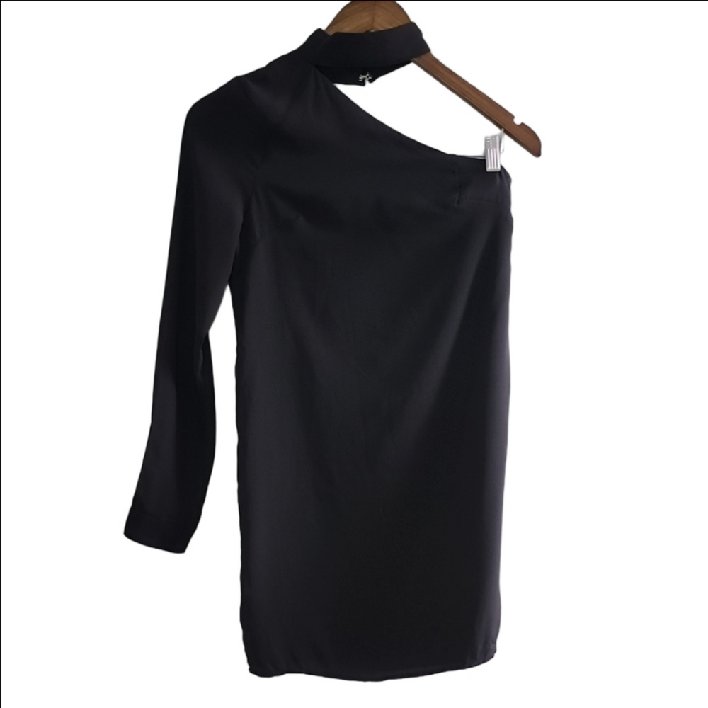 NWT MISSGUIDED One shoulder little black dress